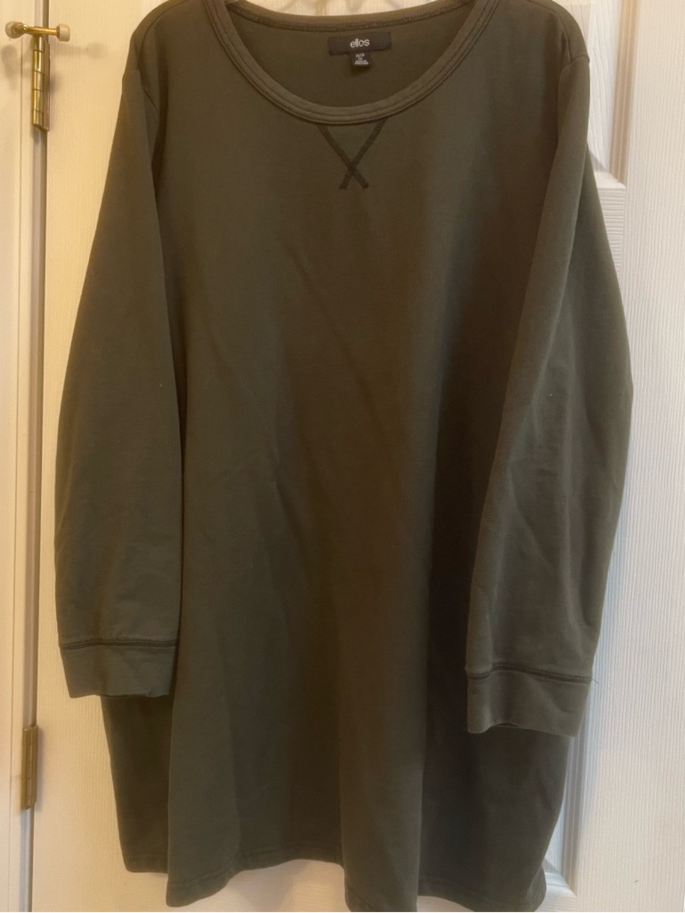 ellos Olive Green Crewneck Tunic.  (112)